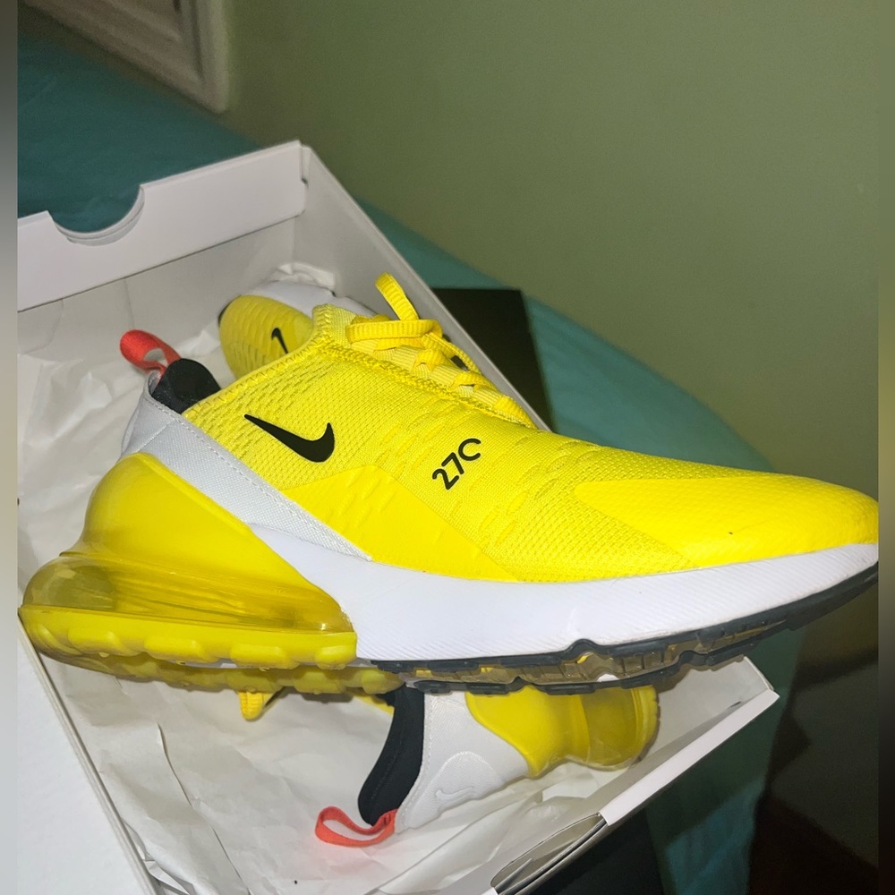 Nike Air Max 270